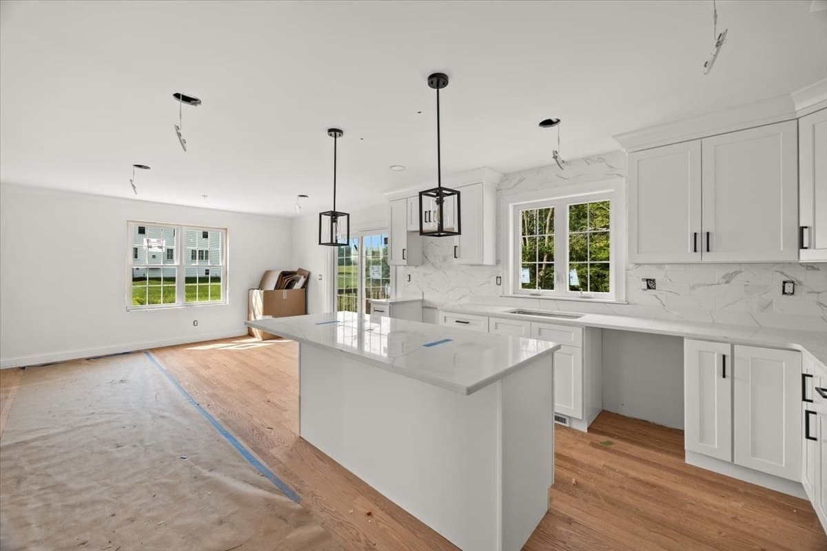 Single Family Residence at 49 Thompson St, Middleboro MA 02346, photo 3 of 42