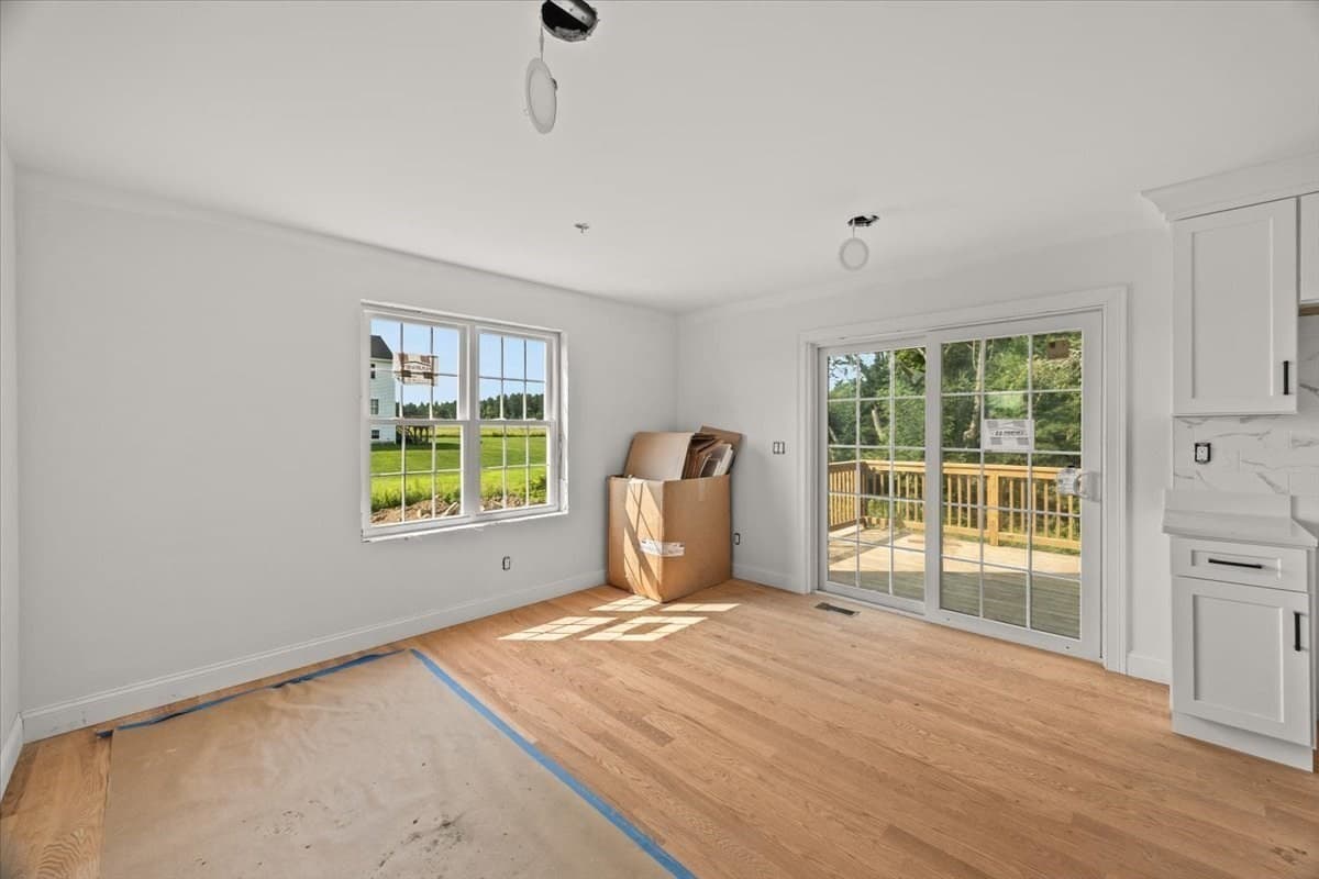 Single Family Residence at 49 Thompson St, Middleboro MA 02346, photo 9 of 42