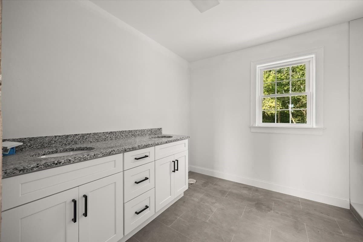 Single Family Residence at 49 Thompson St, Middleboro MA 02346, photo 25 of 42