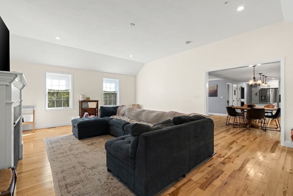 17 Pond Edge Trl, Wareham MA 02571 photo 10