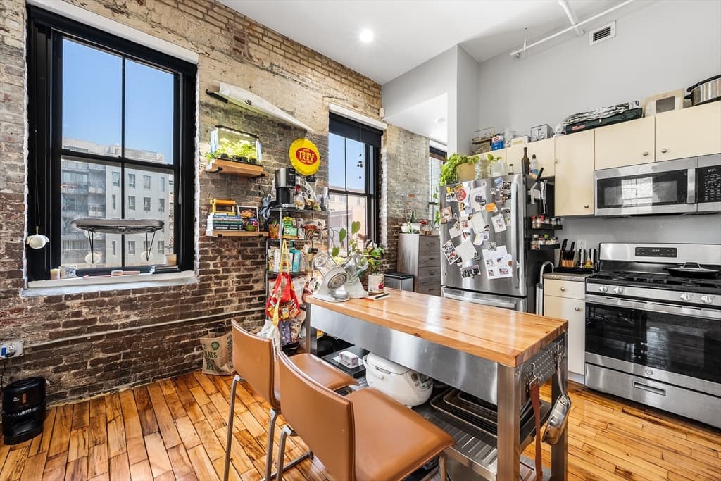 Condominium at 70-72 Northampton St # 200, Boston MA 02118, photo 2 of 13