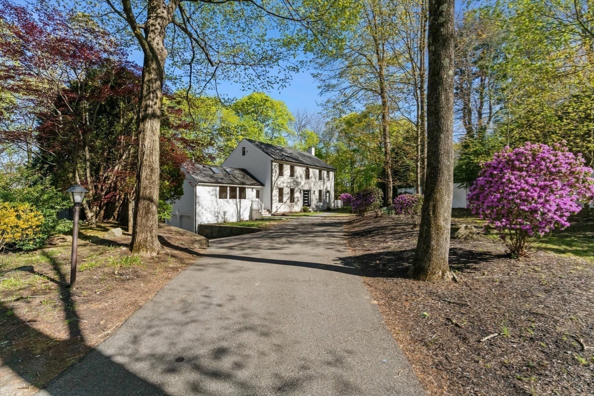 Single Family Residence at 7 Garden Rd, Wellesley MA 02481, photo 2 of 39