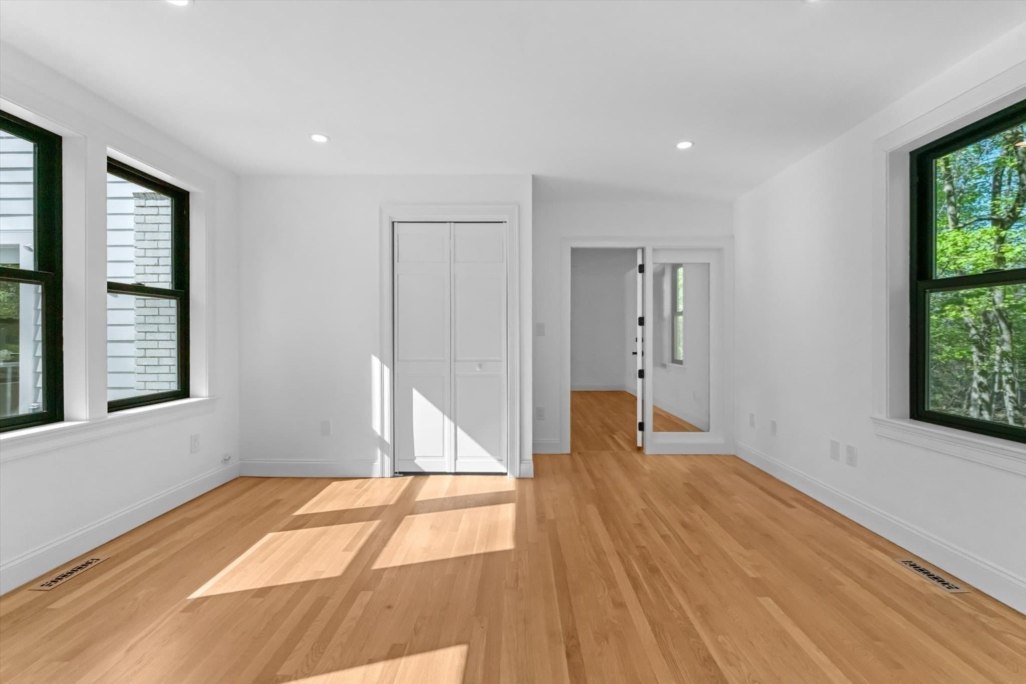 Single Family Residence at 7 Garden Rd, Wellesley MA 02481, photo 26 of 39