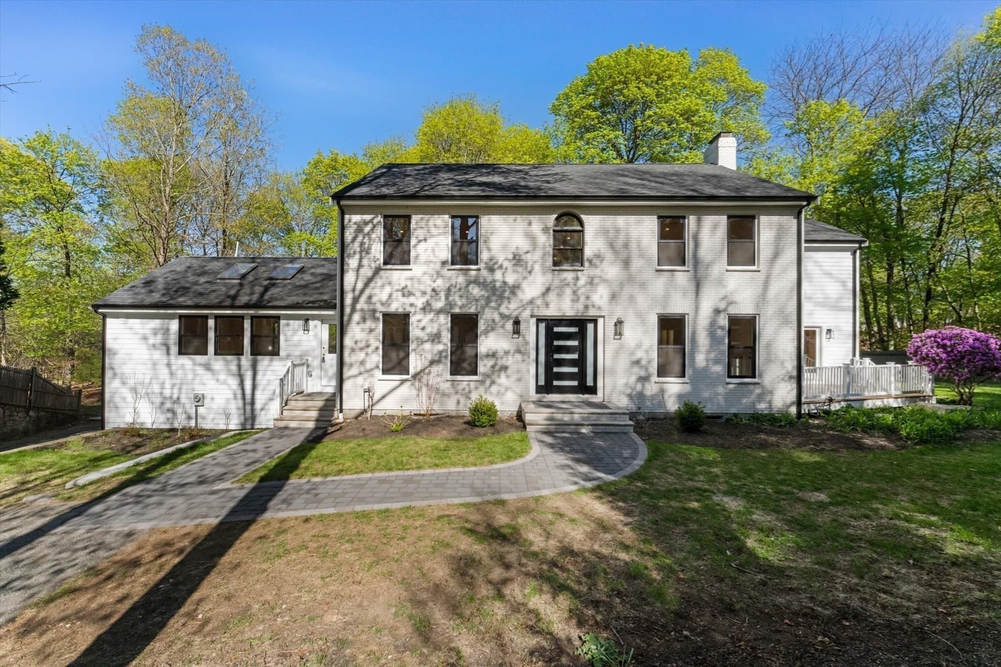 7 Garden Rd, Wellesley MA 02481