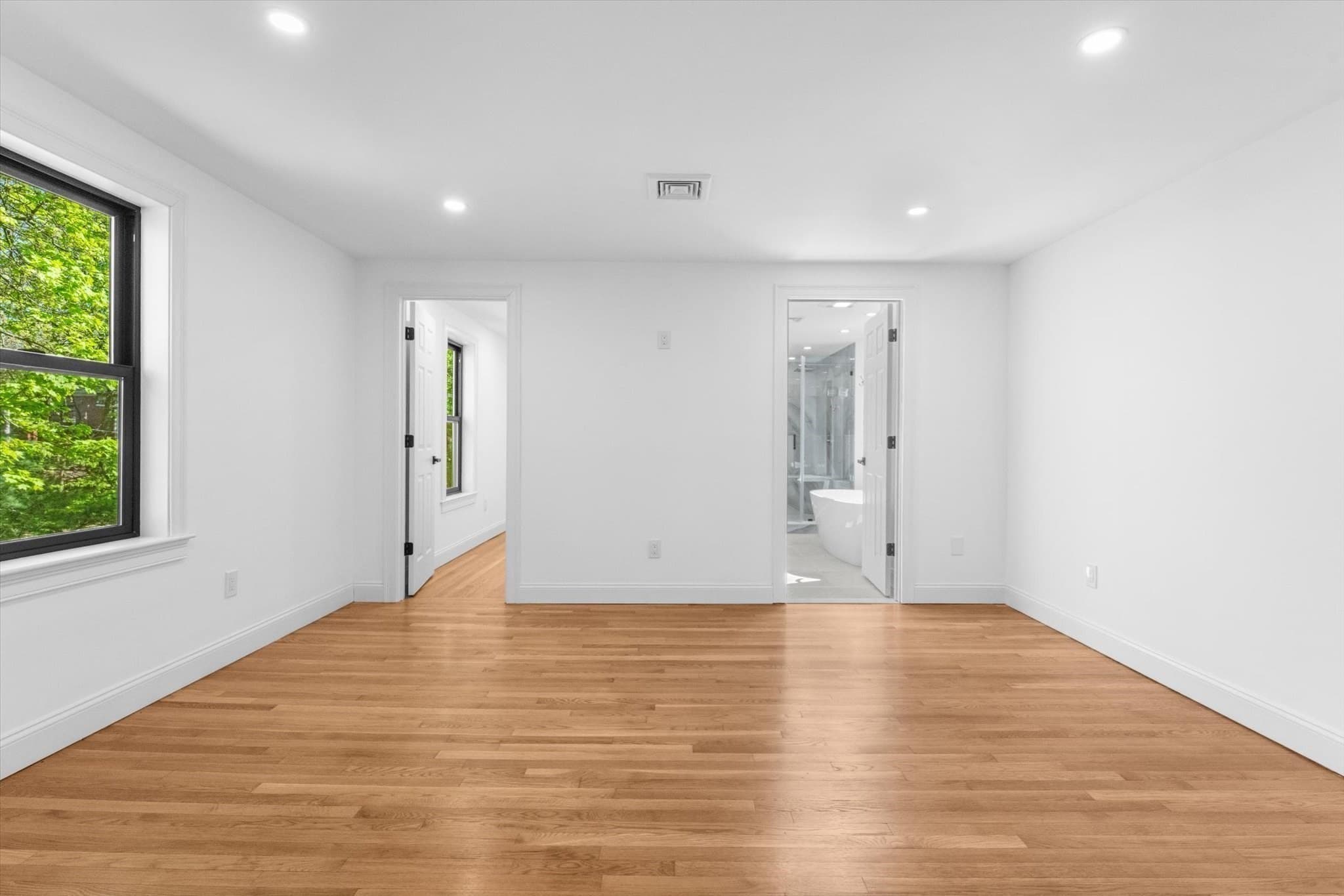 Single Family Residence at 7 Garden Rd, Wellesley MA 02481, photo 25 of 39
