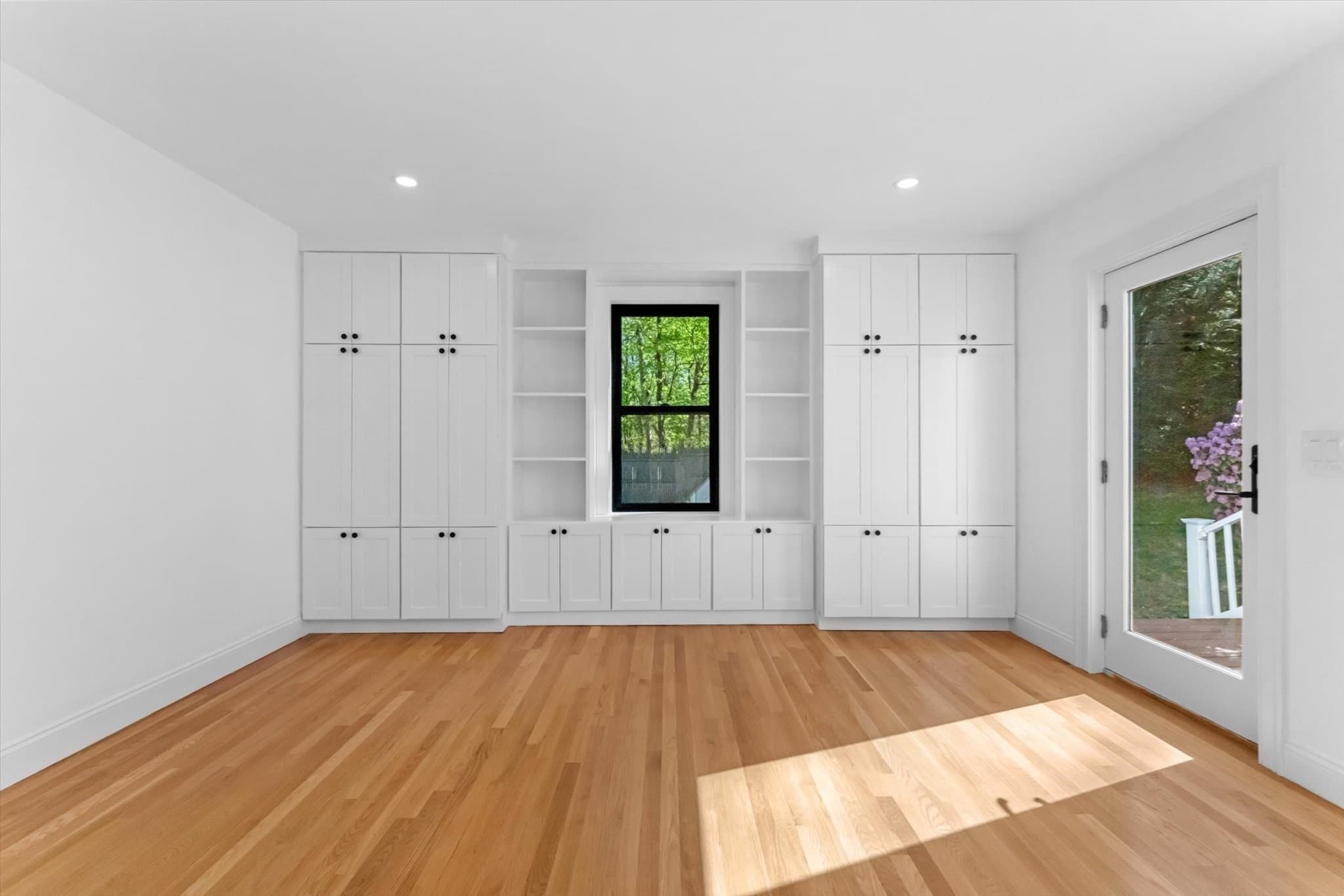 Single Family Residence at 7 Garden Rd, Wellesley MA 02481, photo 21 of 39