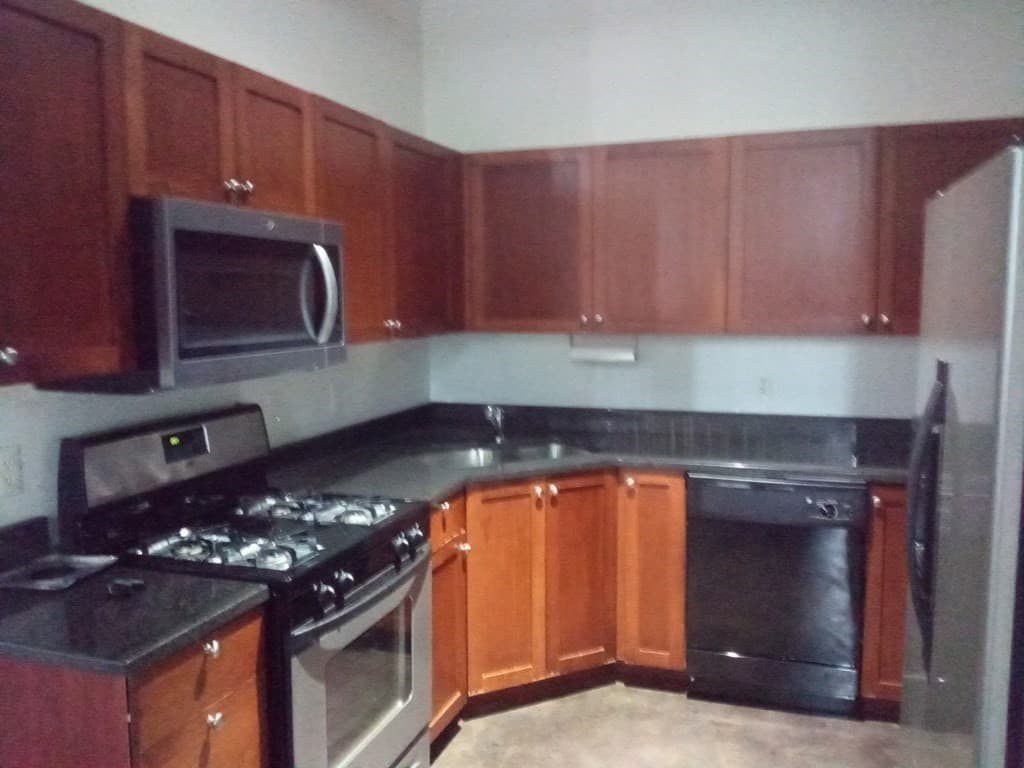 21 Illinois St # 202, Worcester MA 01610 photo 9