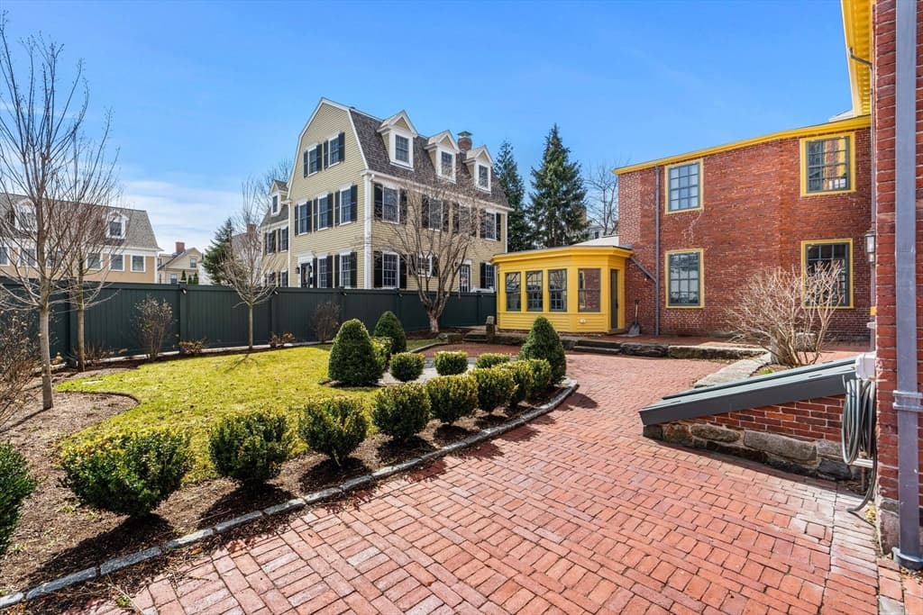 Single Family Residence at 17 Federal St, Newburyport MA 01950, photo 36 of 42