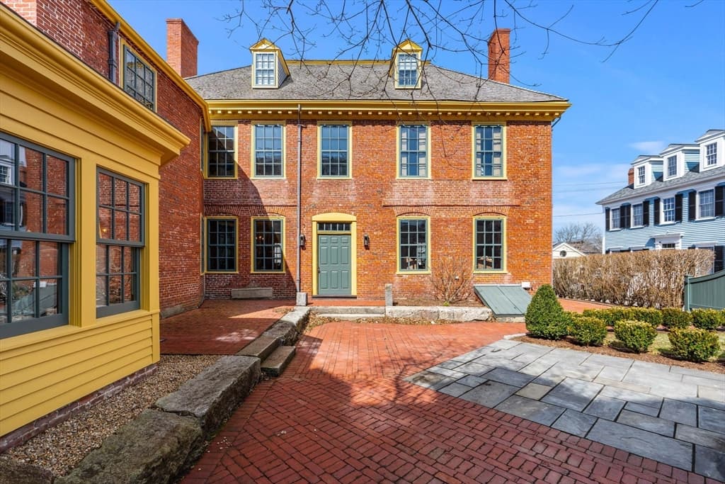 Single Family Residence at 17 Federal St, Newburyport MA 01950, photo 38 of 42