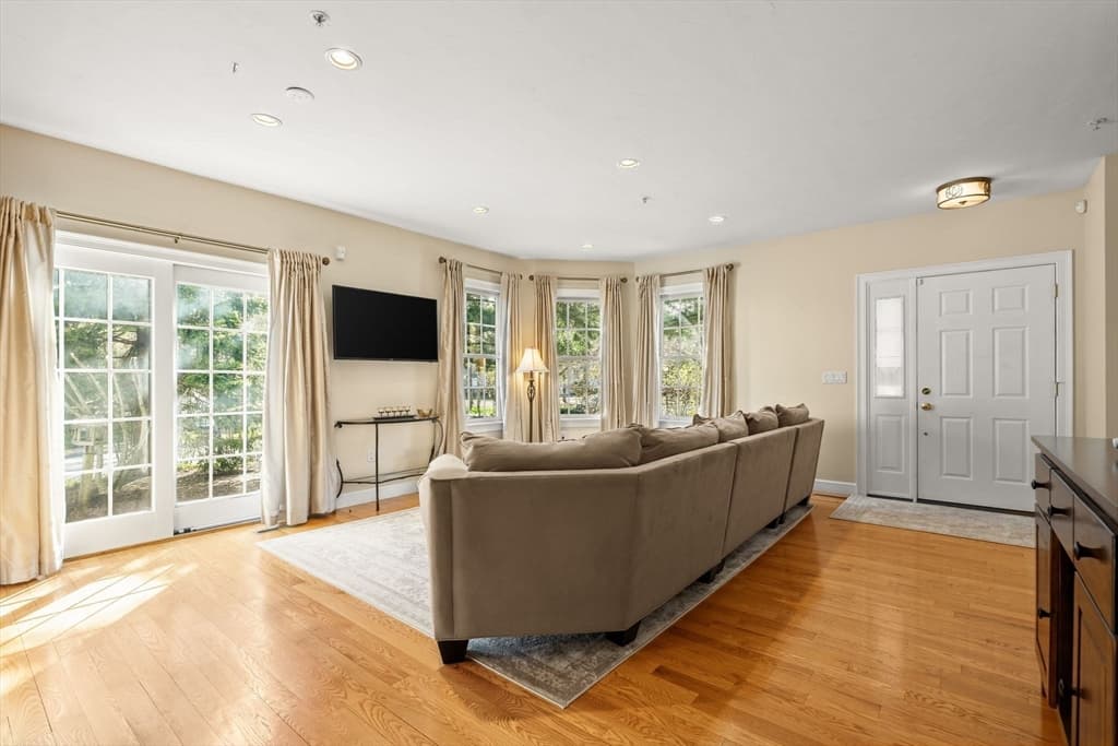 Condominium at 52 Tilden Commons Drive # 52, Quincy MA 02171, photo 6 of 41