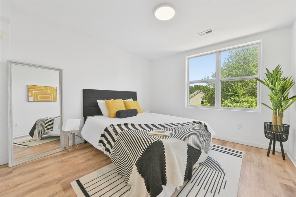 Condominium at 110 Coolidge Hill Rd # 2, Watertown MA 02472, photo 19 of 27