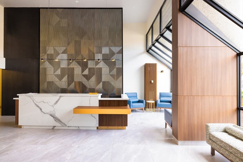 Condominium at 1731 Beacon St # 402, Brookline MA 02445, photo 12 of 14