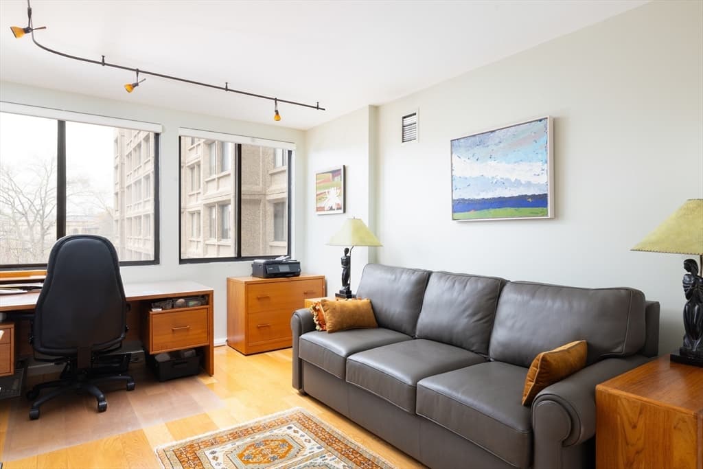 Condominium at 1731 Beacon St # 402, Brookline MA 02445, photo 7 of 14