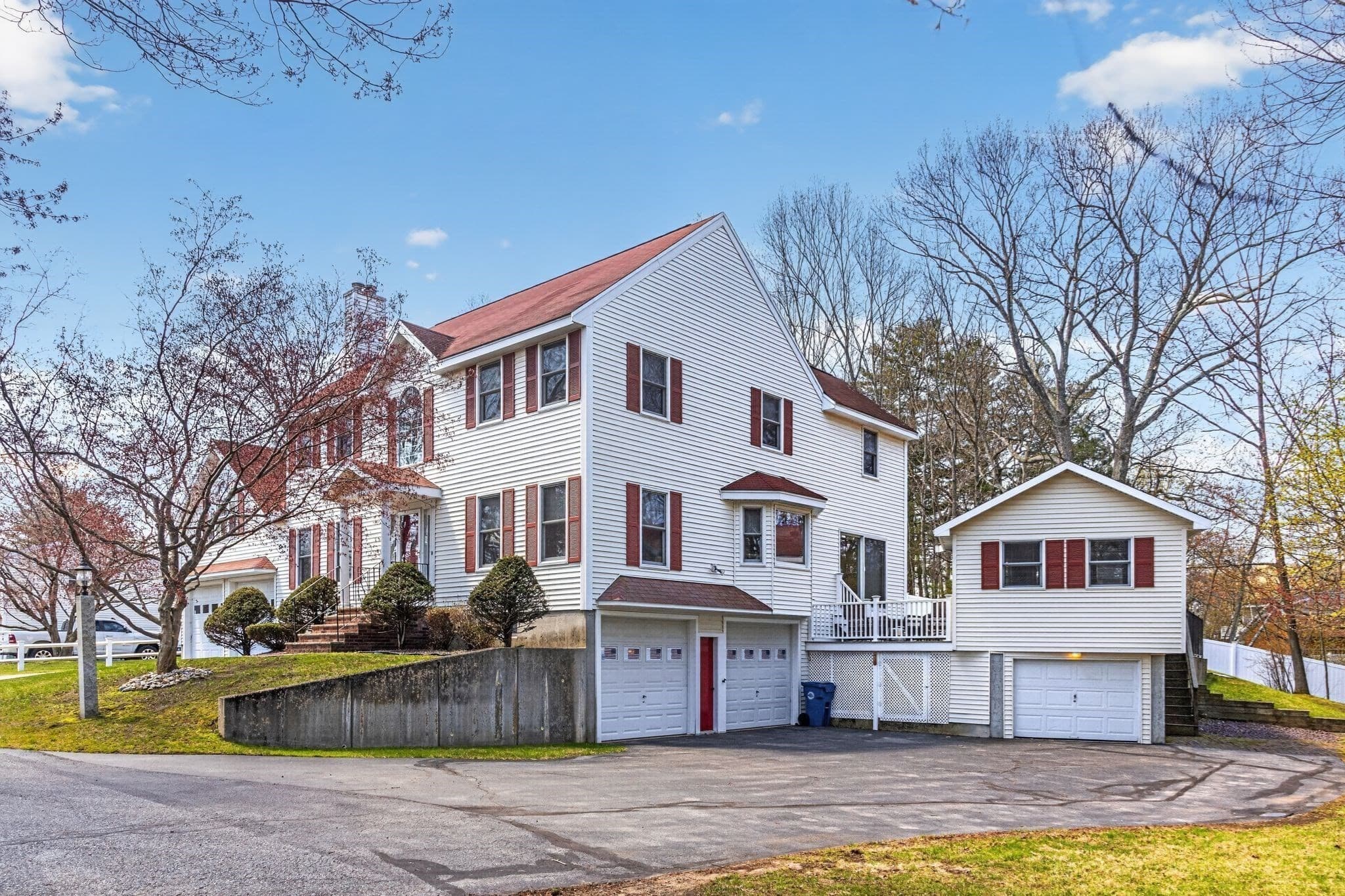Single Family Residence at 22 Mcrayne Hill Rd, Billerica MA 01821, photo 3 of 42
