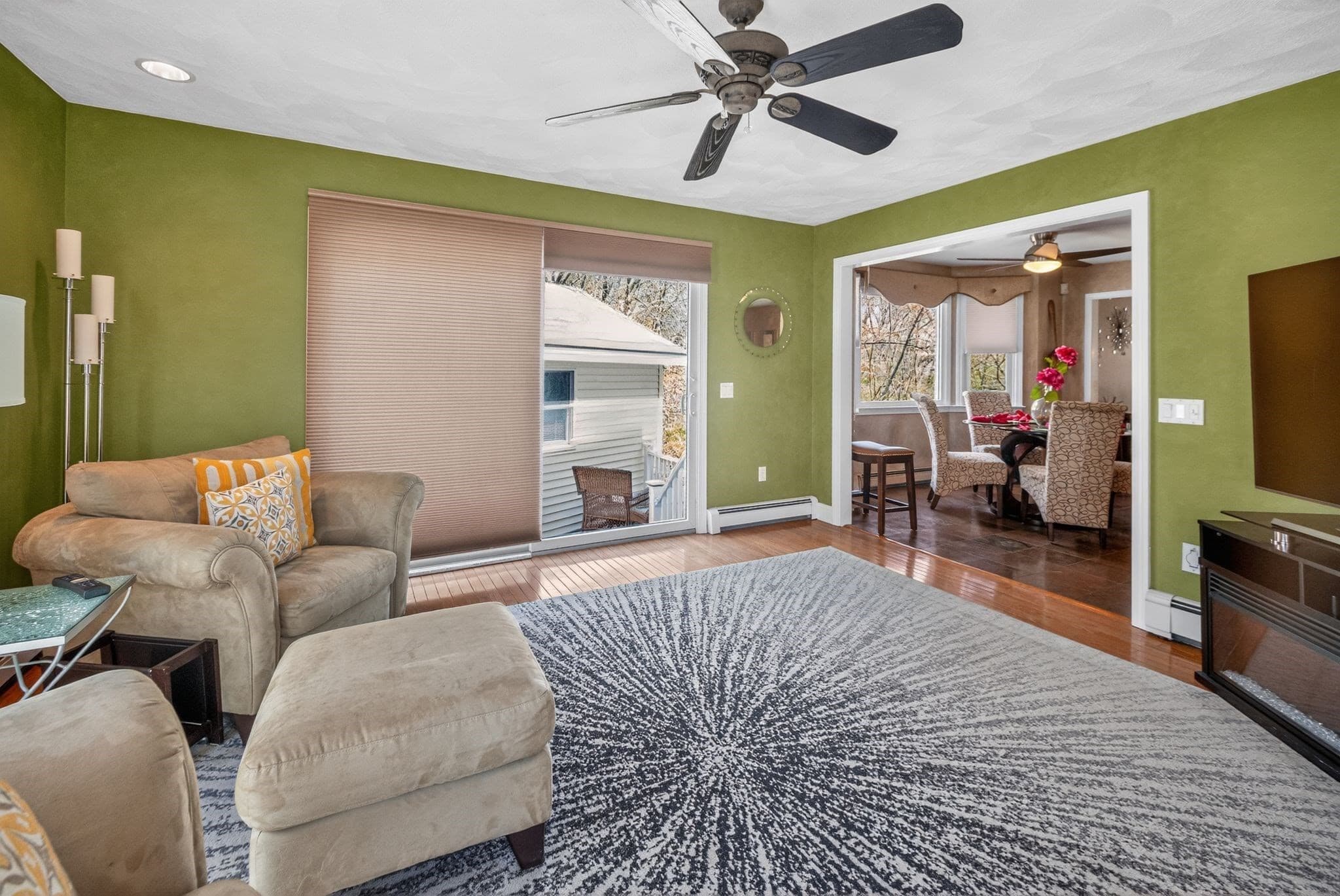 Single Family Residence at 22 Mcrayne Hill Rd, Billerica MA 01821, photo 10 of 42