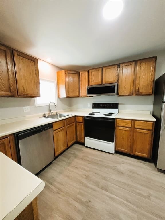 50 Root Pl, Pittsfield MA 01201 photo 14