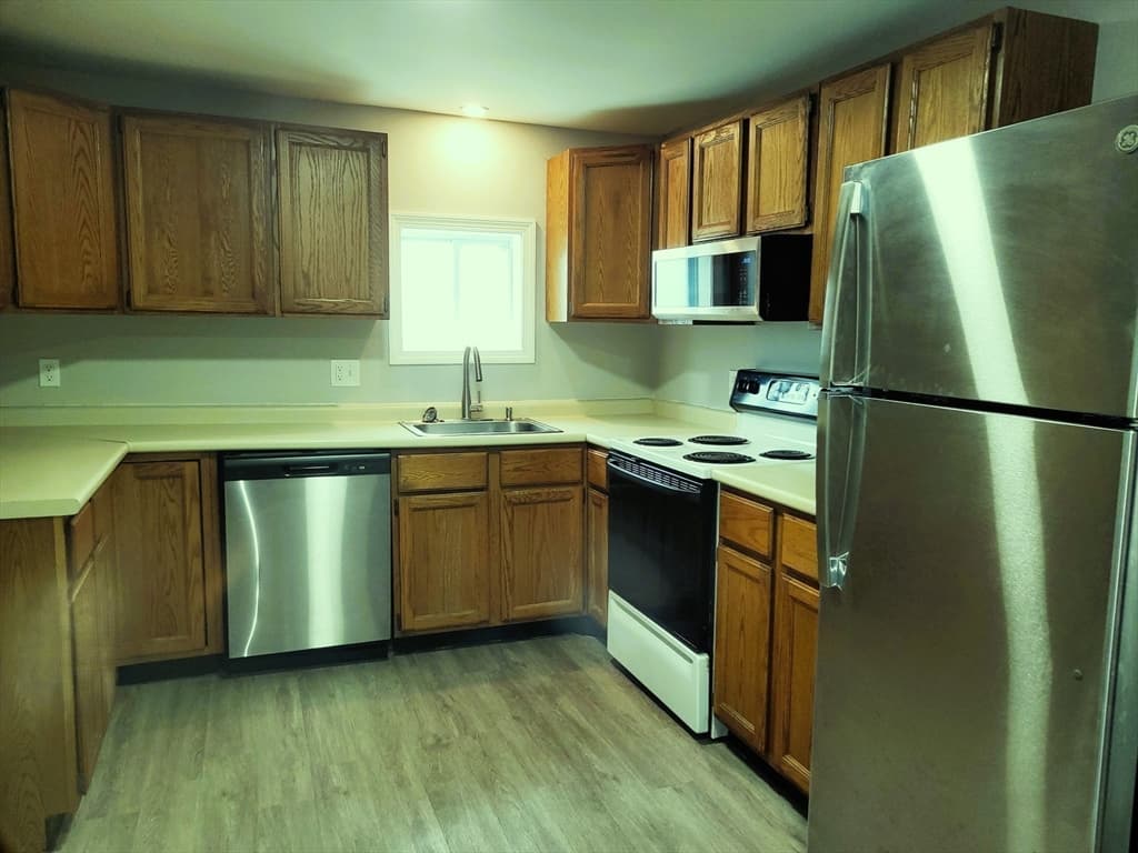 50 Root Pl, Pittsfield MA 01201 photo 15