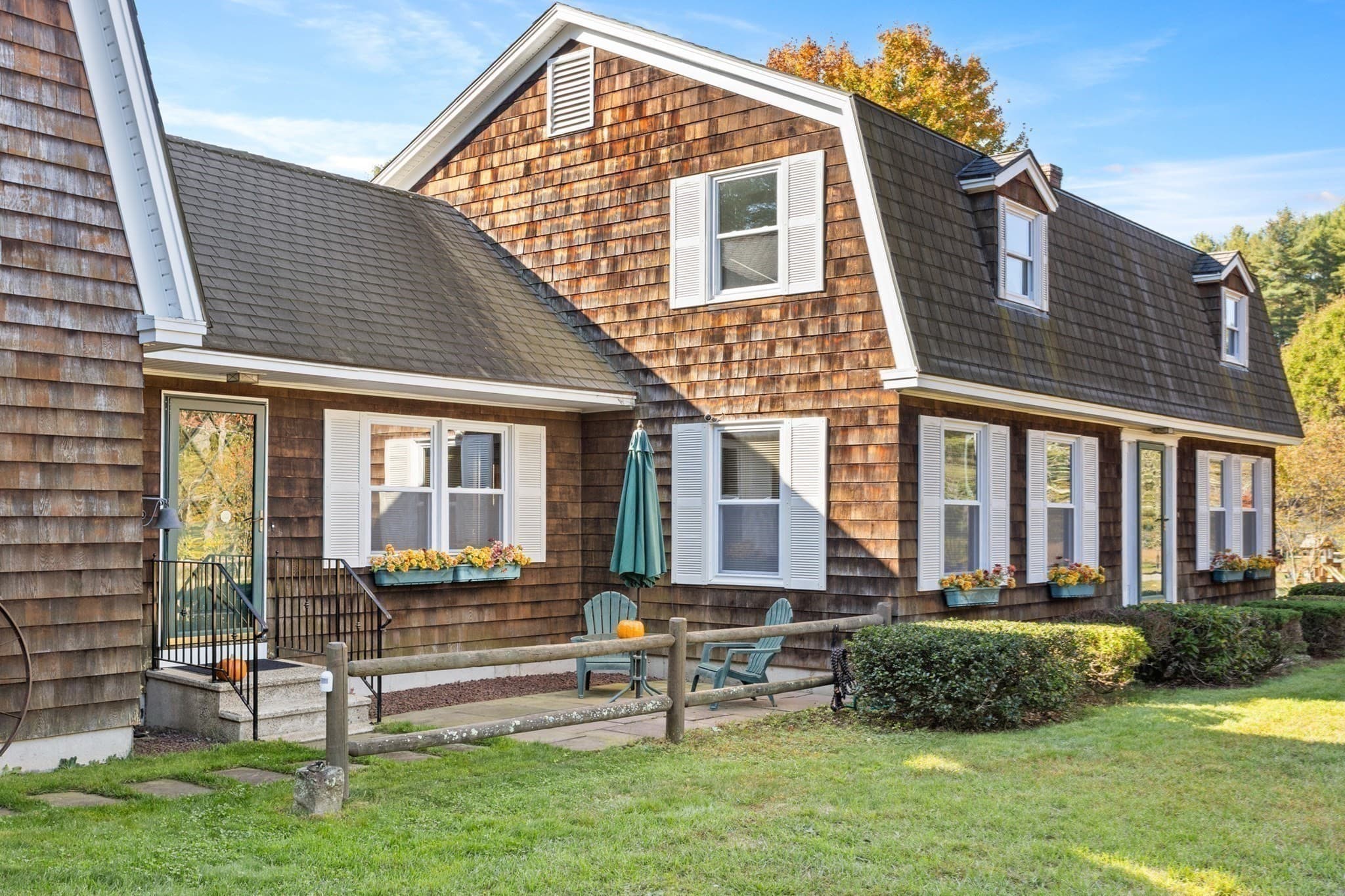 Single Family Residence at 54 Depot St, Dunstable MA 01827, photo 2 of 36