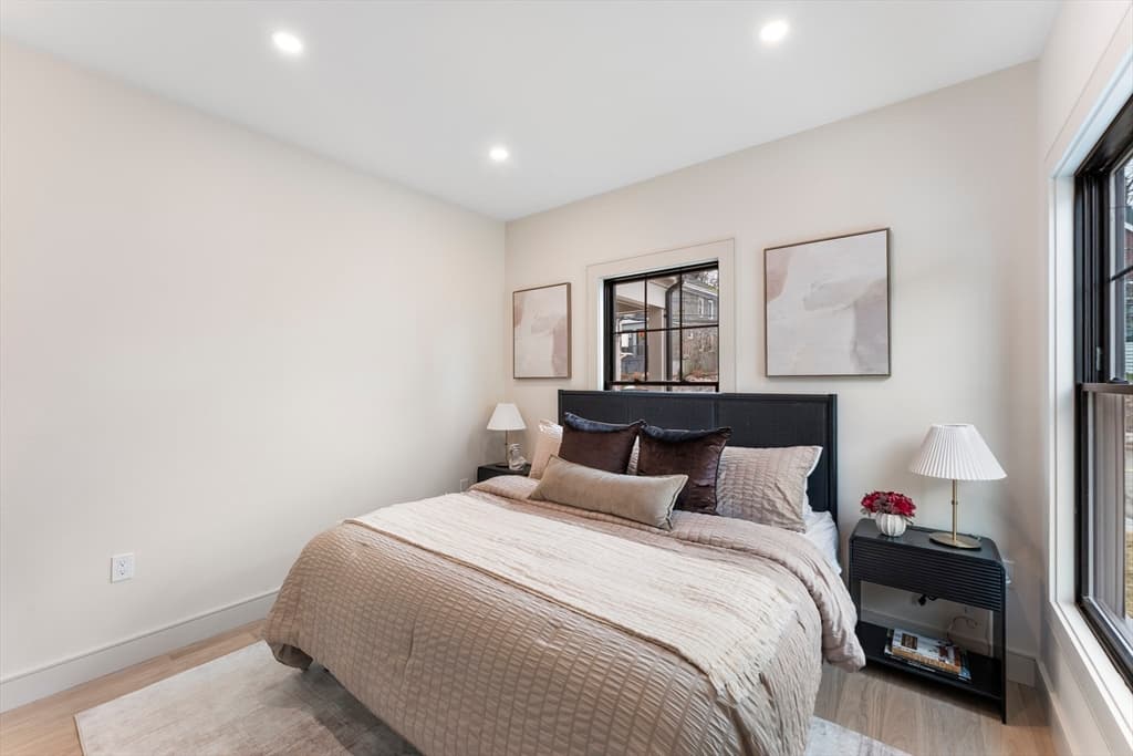Multi Family at 142A Metropolitan, Boston MA 02131, photo 10 of 21