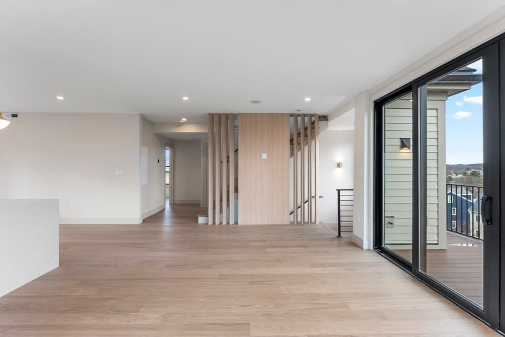 Multi Family at 142A Metropolitan, Boston MA 02131, photo 15 of 21