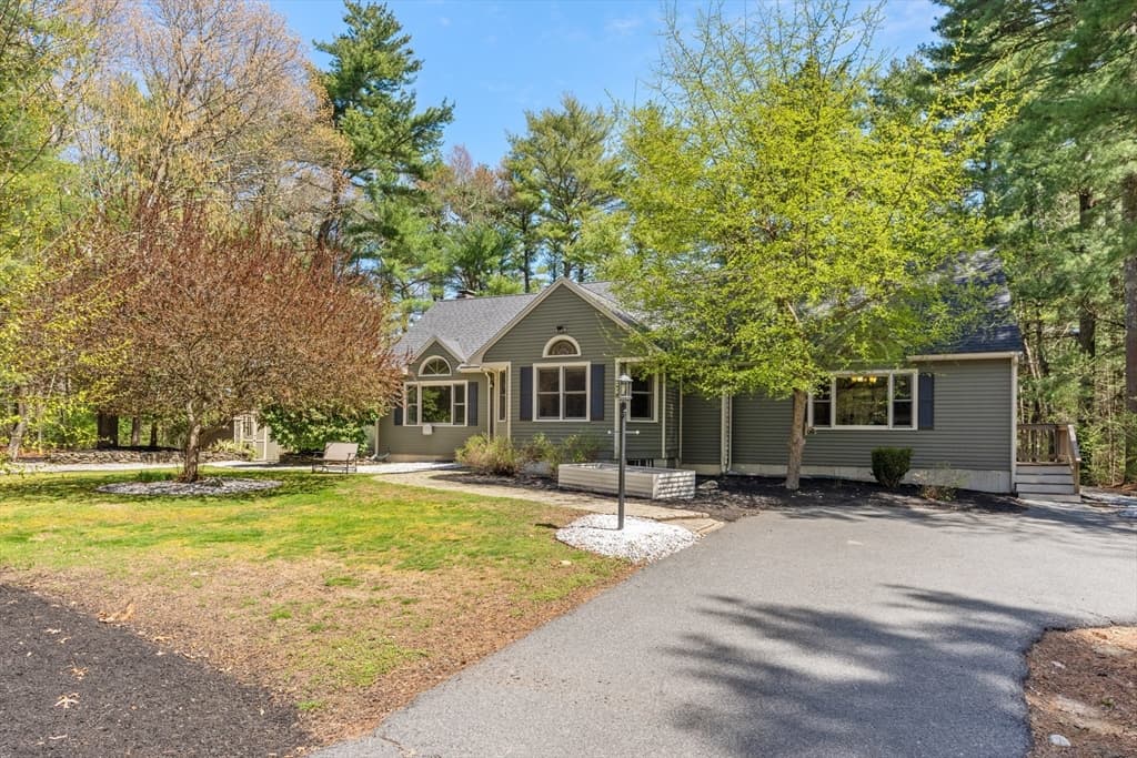 39 Leonard St, Carver MA 02330 photo 29