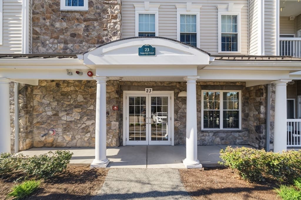 Condominium at 23 Augustus Court # 4003, Reading MA 01867, Reading