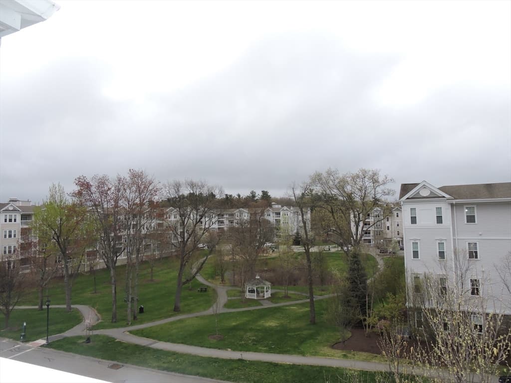 Condominium at 23 Augustus Court # 4003, Reading MA 01867, Reading, photo 30 of 42