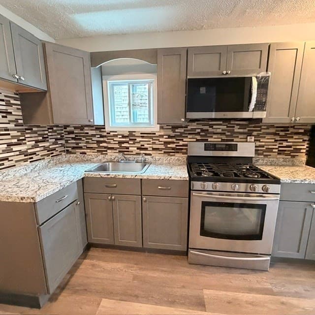 84 Walden St, New Bedford MA 02740