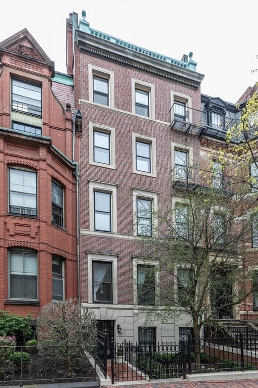Condominium at 180 Marlborough St # 2, Boston MA 02116, photo 27 of 31