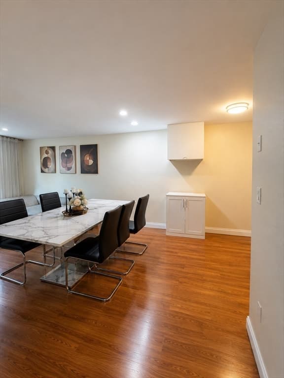 Condominium at 27 Gordon Street # 206, Framingham MA 01702, Framingham, photo 3 of 12