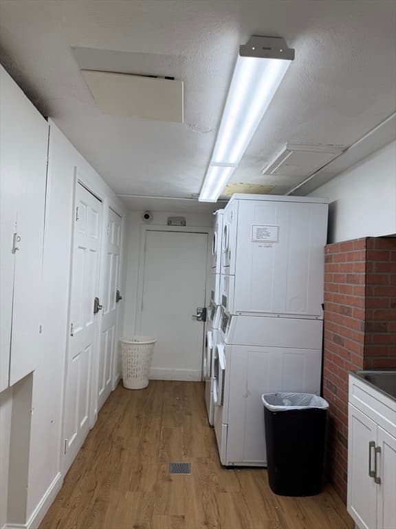 Condominium at 27 Gordon Street # 206, Framingham MA 01702, Framingham, photo 11 of 12
