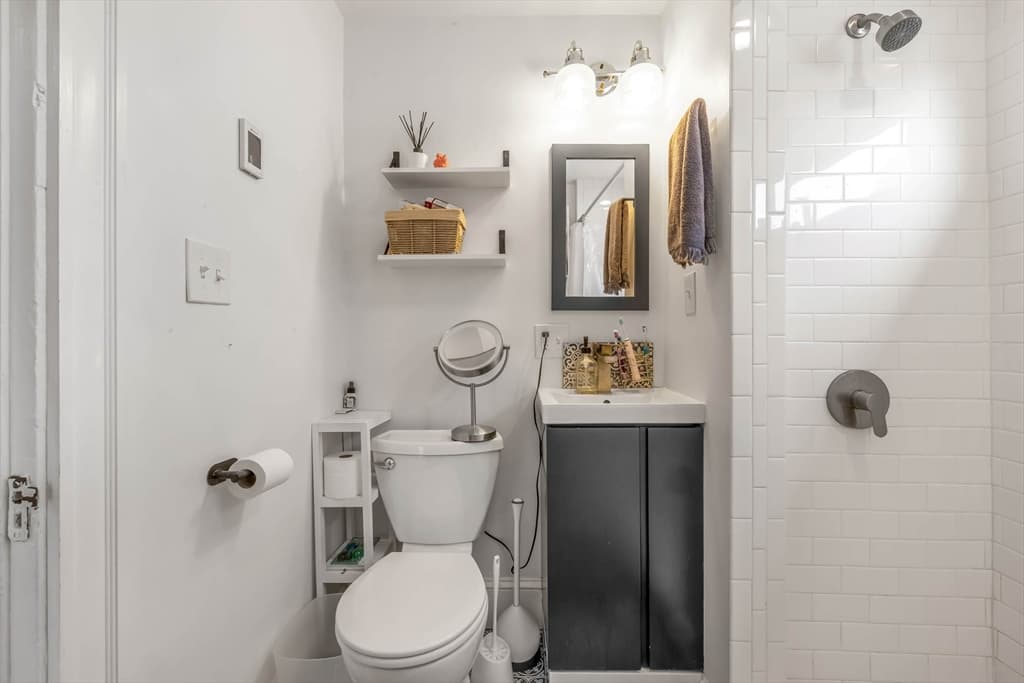 Condominium at 151 Magazine St # 3, Cambridge MA 02139, Cambridge, photo 23 of 26