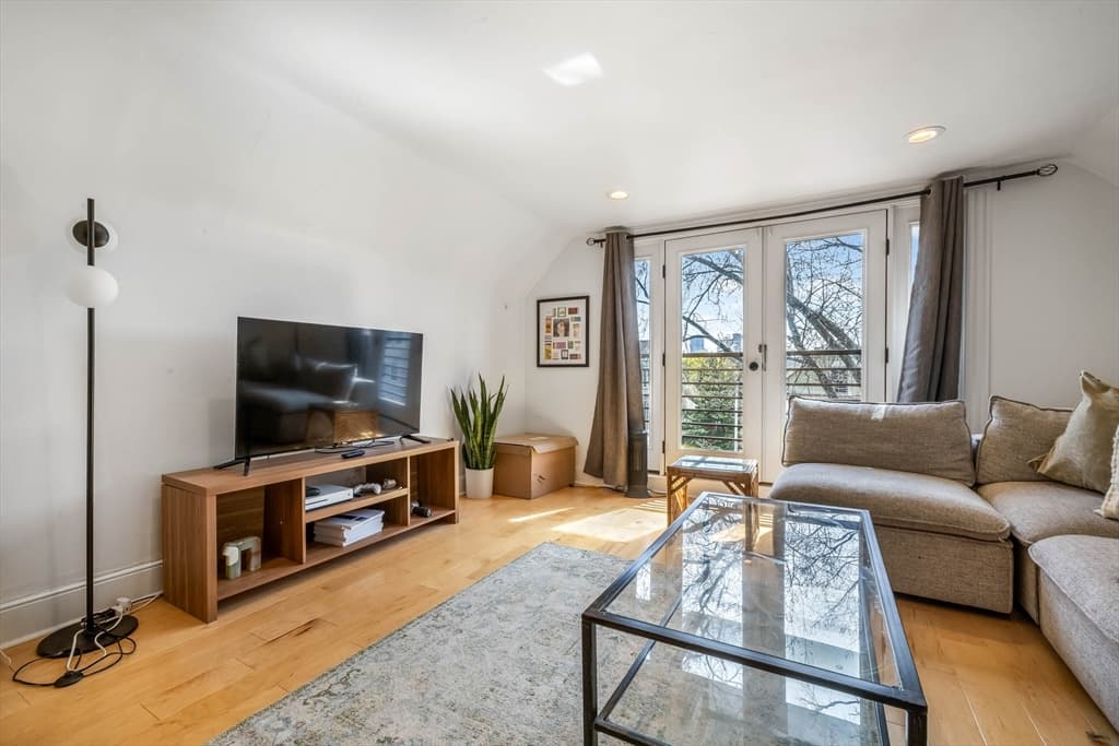 Condominium at 151 Magazine St # 3, Cambridge MA 02139, Cambridge, photo 16 of 26