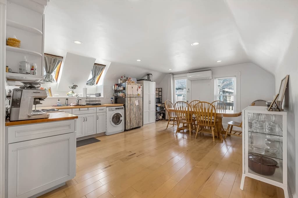 Condominium at 151 Magazine St # 3, Cambridge MA 02139, Cambridge, photo 3 of 26