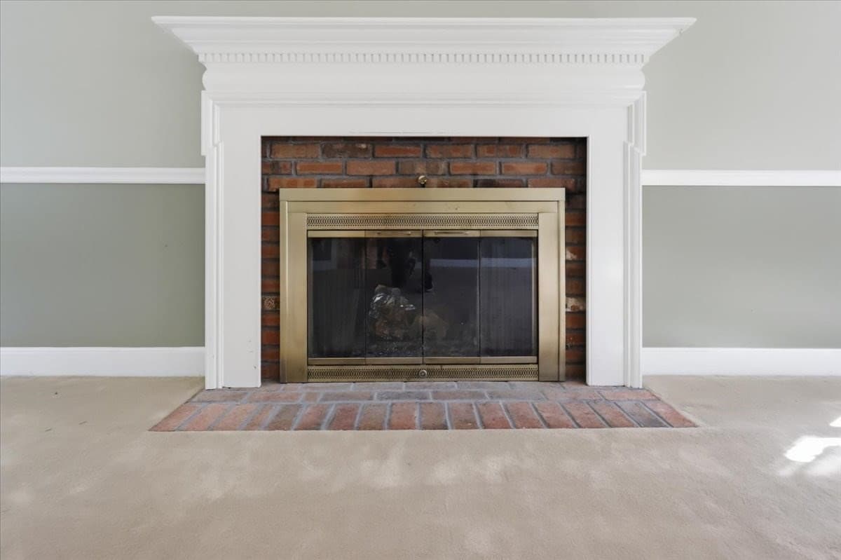 Single Family Residence at 10 Parker Dr, Freetown MA 02717, photo 16 of 18