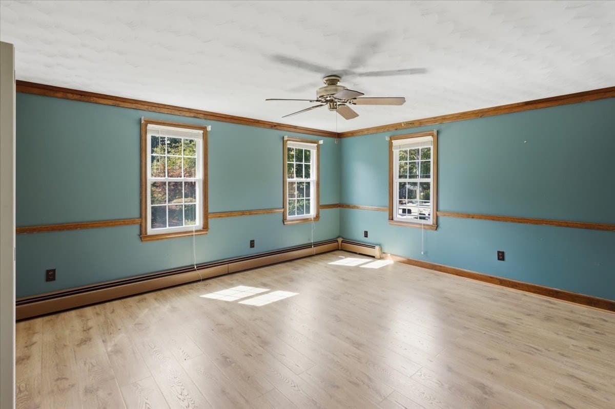 Single Family Residence at 10 Parker Dr, Freetown MA 02717, photo 8 of 18