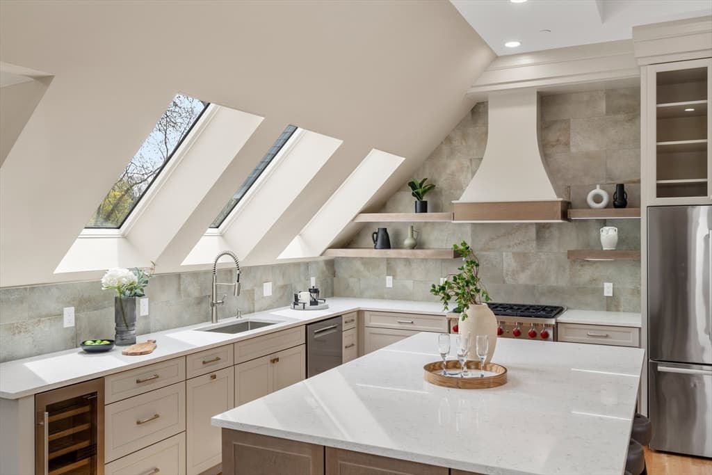 Condominium at 38 Spring Park Avenue # 3, Boston MA 02130, photo 10 of 42