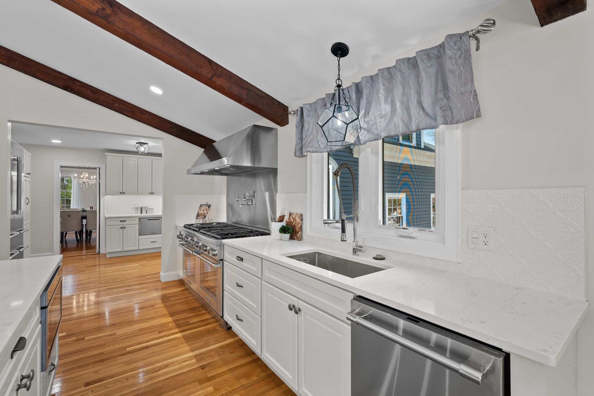 Single Family Residence at 20 Westwood Dr, Worcester MA 01609, Worcester, photo 16 of 41