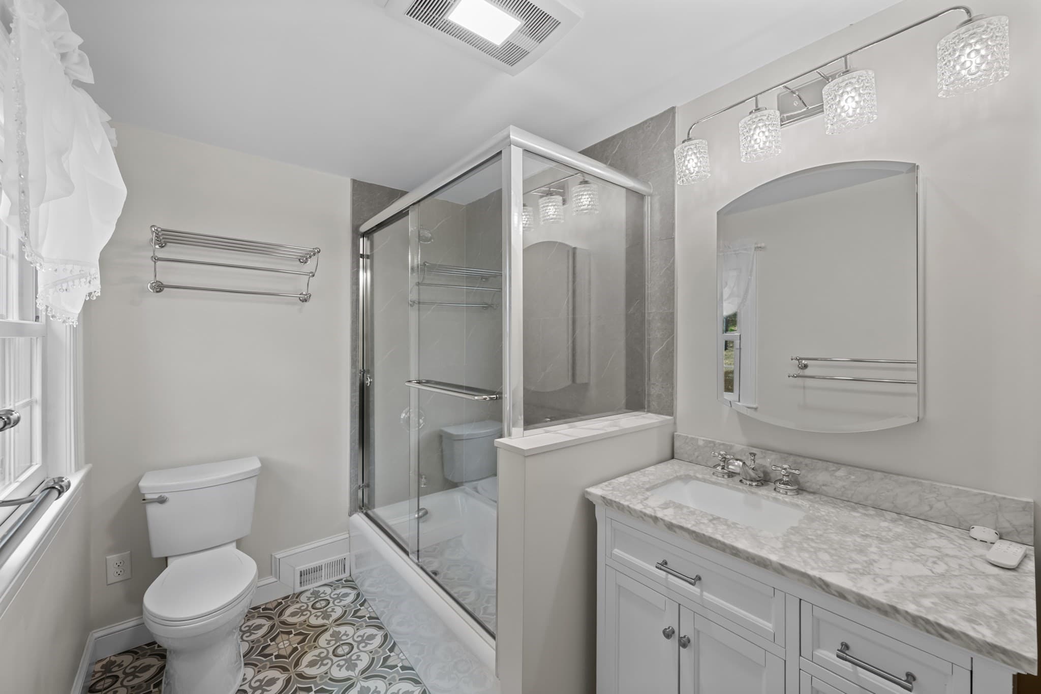 Single Family Residence at 20 Westwood Dr, Worcester MA 01609, Worcester, photo 29 of 41