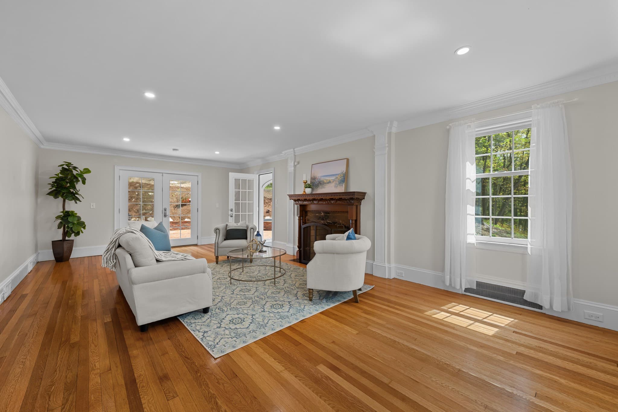 Single Family Residence at 20 Westwood Dr, Worcester MA 01609, Worcester, photo 8 of 41