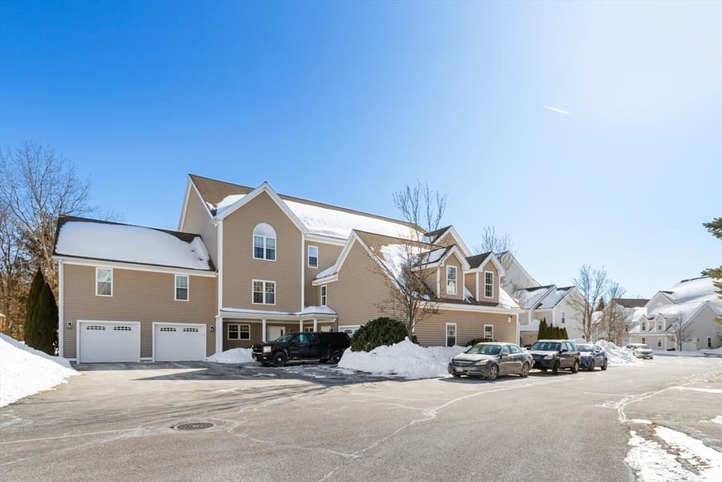 Condominium at 18 Dale Street # D, Andover MA 01810, photo 3 of 3