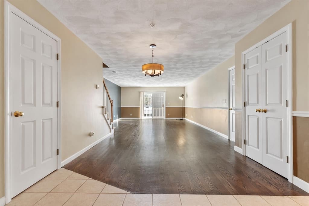 18 Dale Street # D, Andover MA 01810