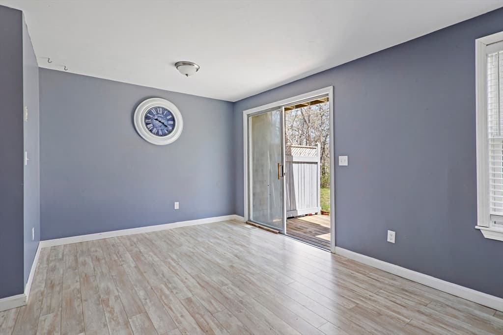 Condominium at 573 Carriage Shop Rd # G, Falmouth MA 02536, Falmouth, photo 10 of 25