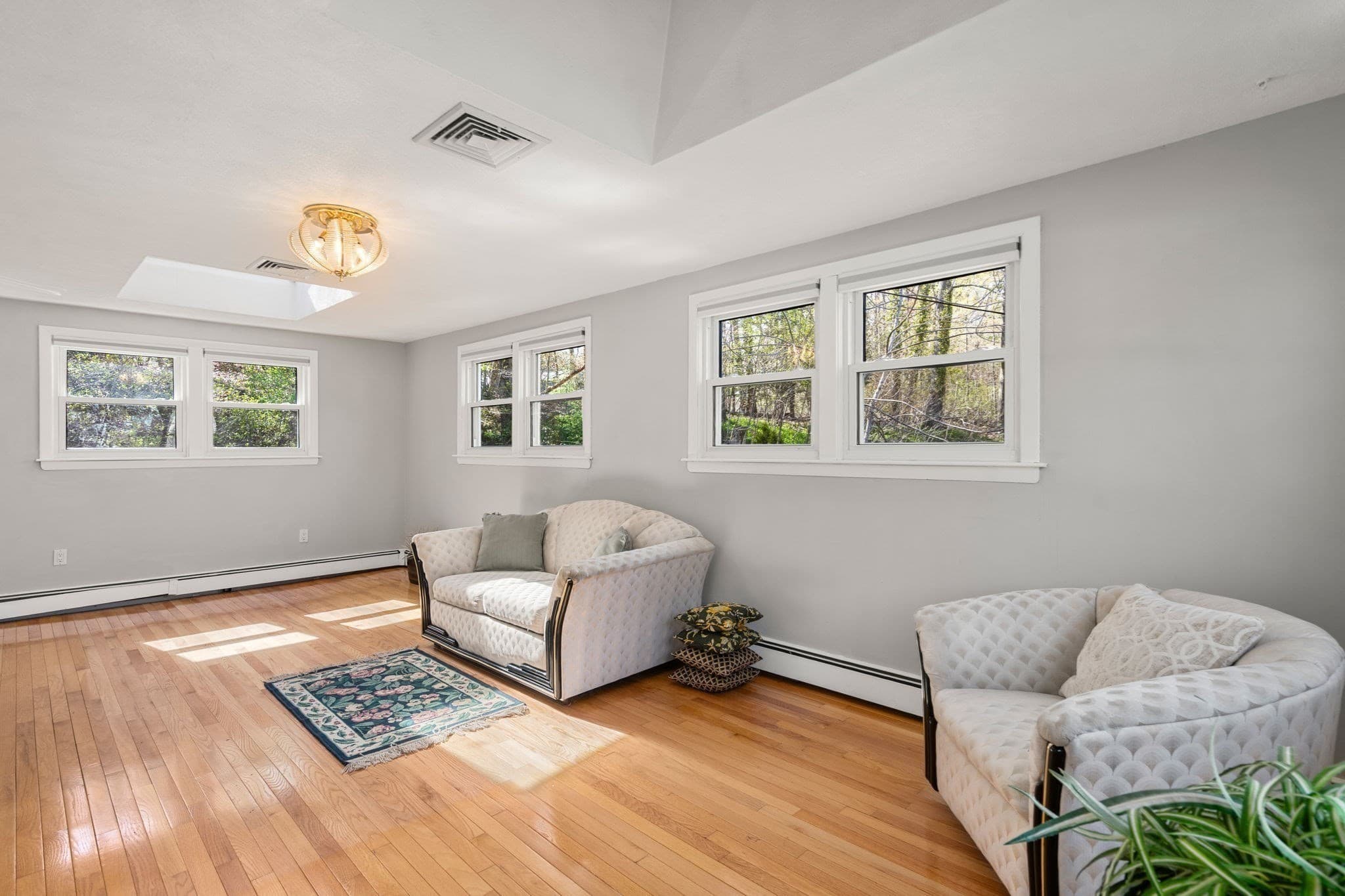 Single Family Residence at 164 Lockland Ave, Framingham MA 01701, photo 10 of 36