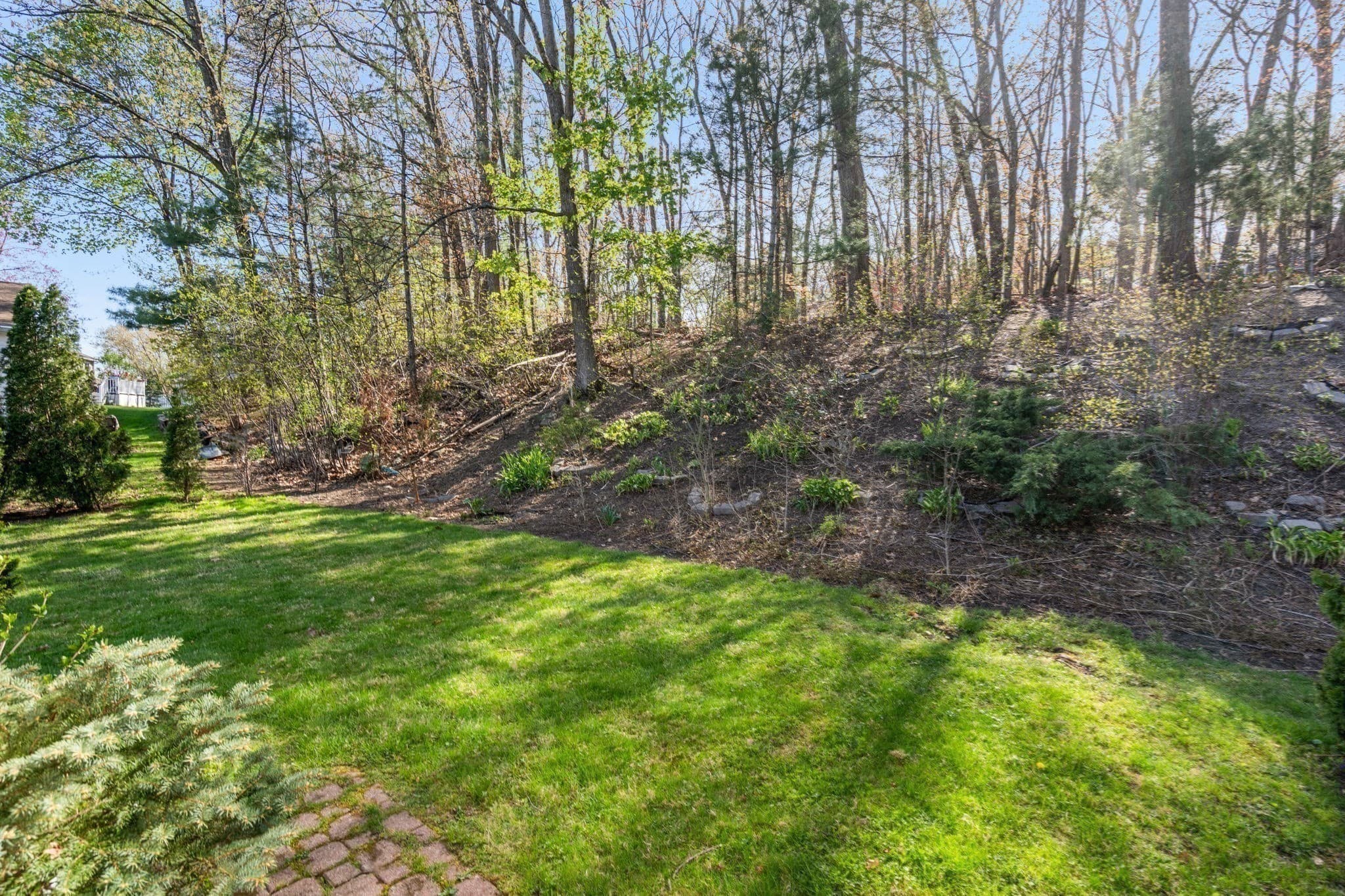 Single Family Residence at 164 Lockland Ave, Framingham MA 01701, photo 33 of 36