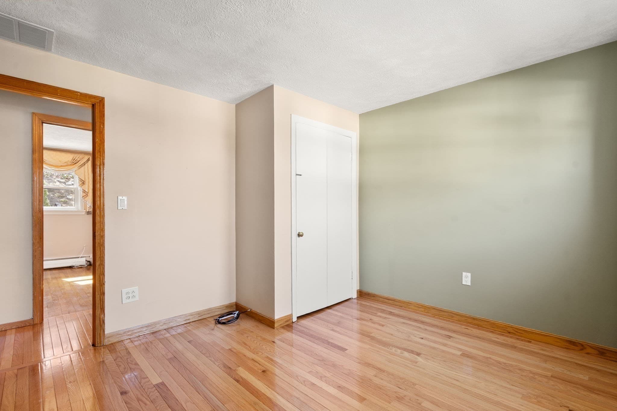 Single Family Residence at 164 Lockland Ave, Framingham MA 01701, photo 18 of 36