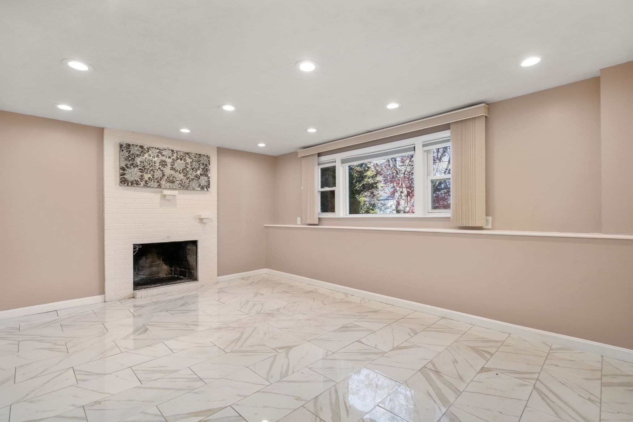 Single Family Residence at 164 Lockland Ave, Framingham MA 01701, photo 19 of 36