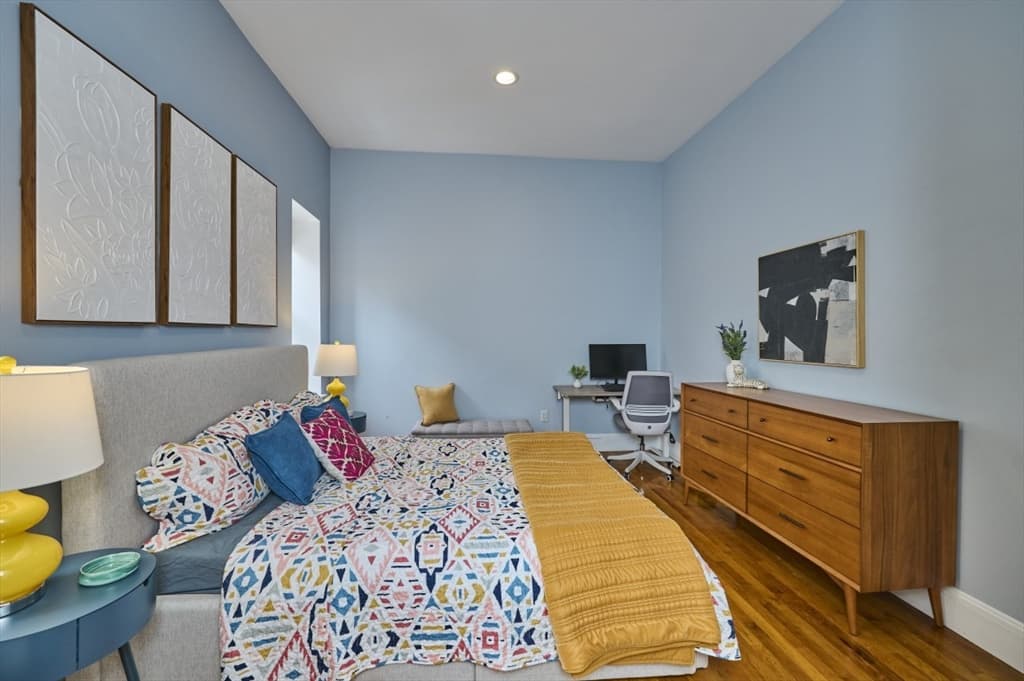 Condominium at 516 Shawmut Ave # 2, Boston MA 02118, photo 11 of 13