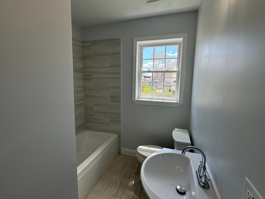 6 N Rocliffe St, Fall River MA 02723 photo 16