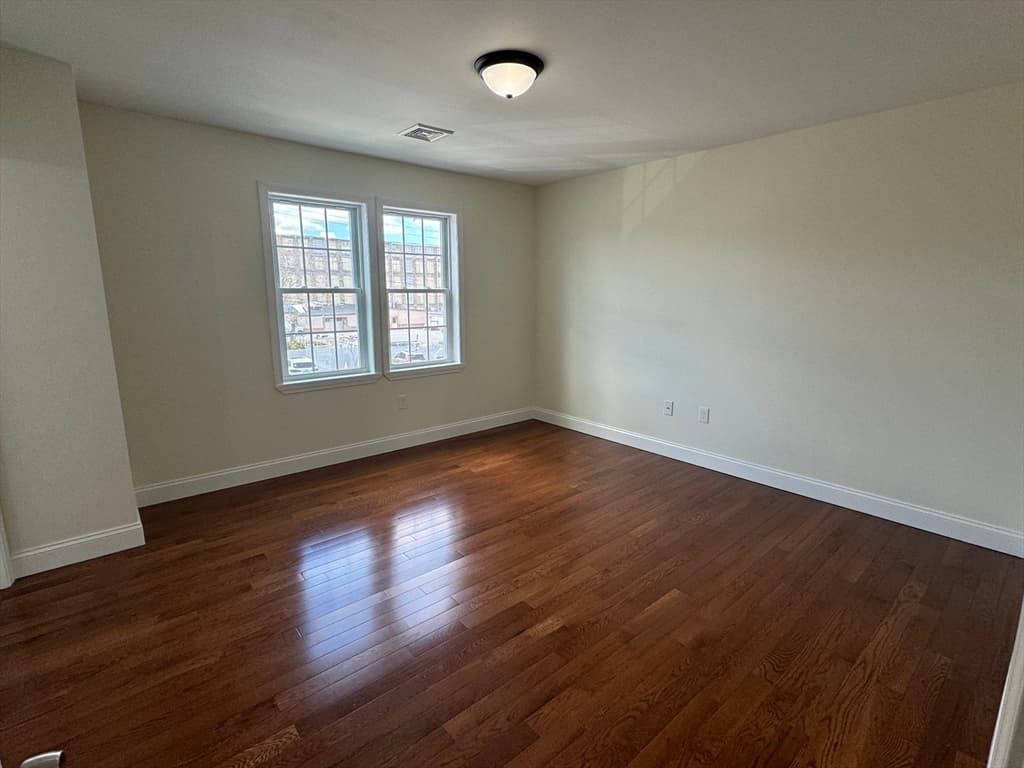 6 N Rocliffe St, Fall River MA 02723 photo 12